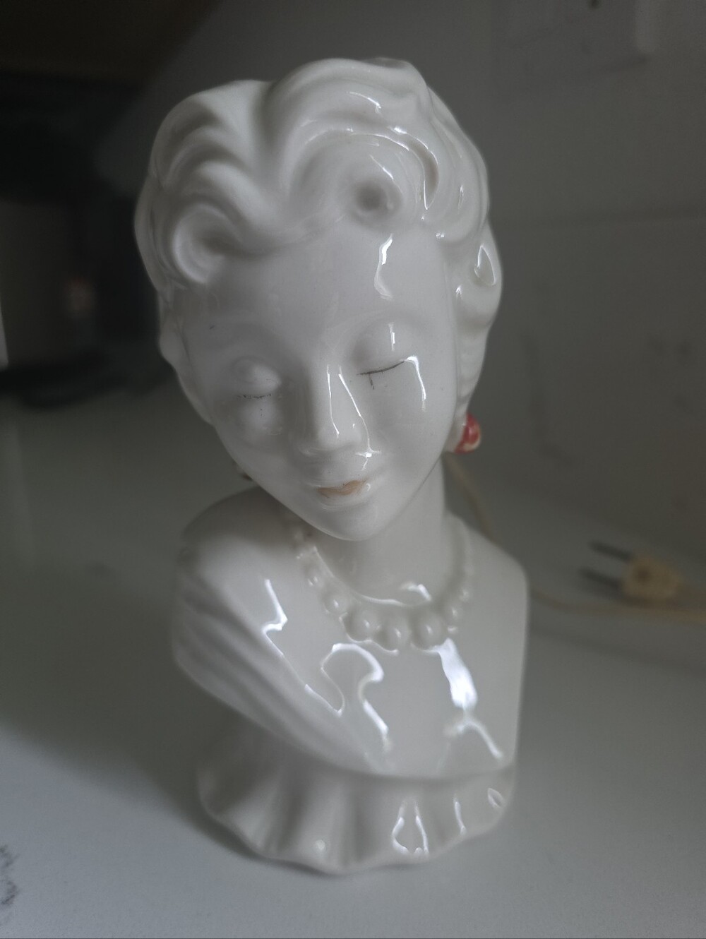 Vintage Ceramic Lady Bust Perfume Lamp, Knob Control, Corded Electric, Works.